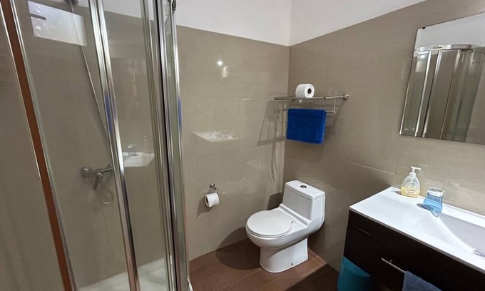 Hanga Roa Apartment | Cómodas suites de 5 dormitorios en el hermoso entorno de Hanga Roa