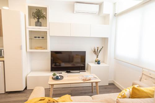 Canillas Apartment | Cómodo Piso en Madrid Cerca de IFEMA y Aeropuerto
