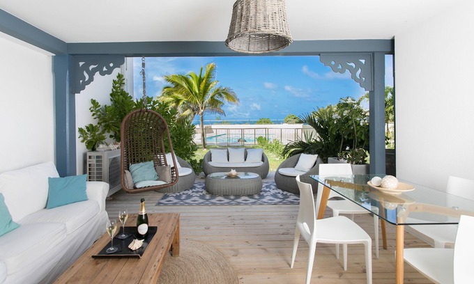 Orient Bay House | Côté Chic - 1 bedroom village house -ocean front ocean view - cistern