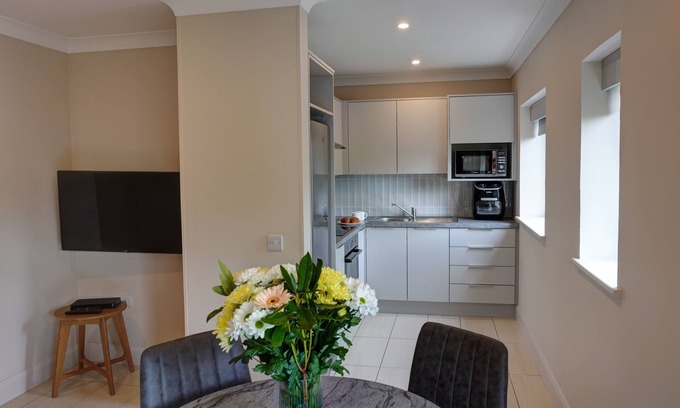 Galway City Centre Apartment | Cúirt na Coiribe Self Catering