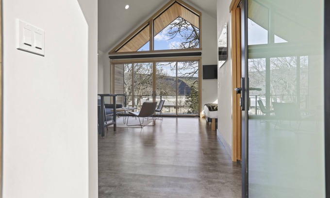 Mosier Cabin | C A M P R A N D O N N E E CABIN 3