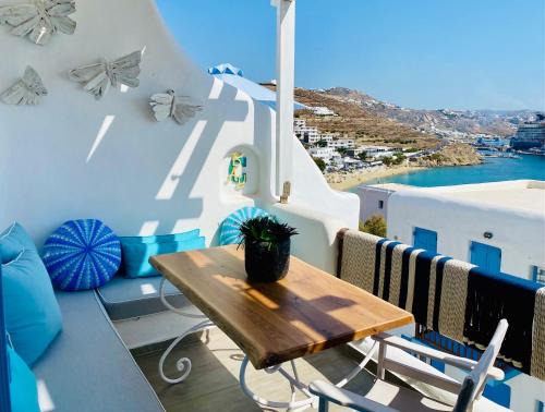 Agios Stefanos House | C Bay