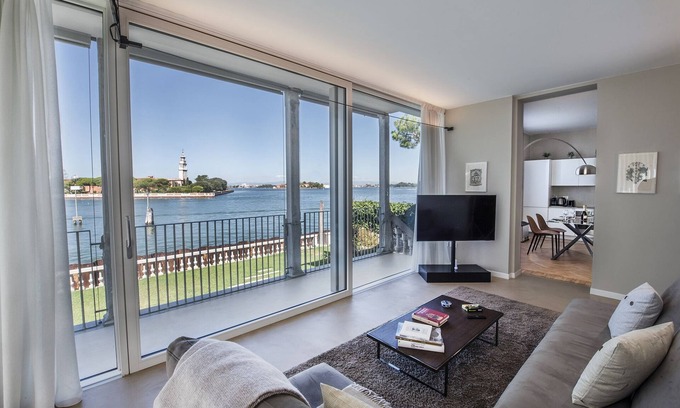 Santa Maria in Stelle Apartment | Ca' delle Contesse - Elegant 2BR apartment in Liberty villa - spectacular view!