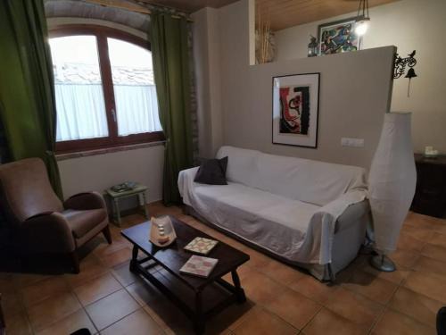 Gironella Apartment | Ca l'Herminia