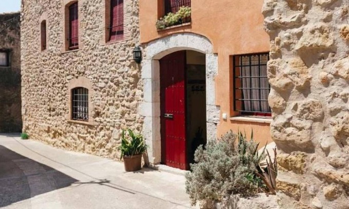 Orriols Cottage | Ca La Maria. Costa Brava beaches 20 minutes.