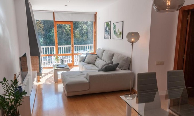 Sant Joan de Les Abadesses Apartment | Ca La Prat