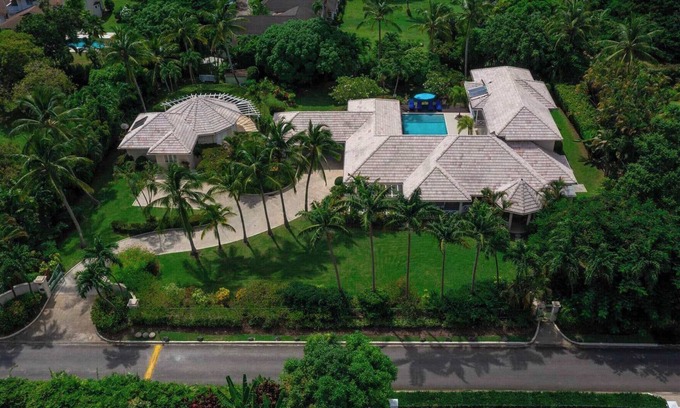 Sandy Lane Villa | Ca Limbo Summary: Nes