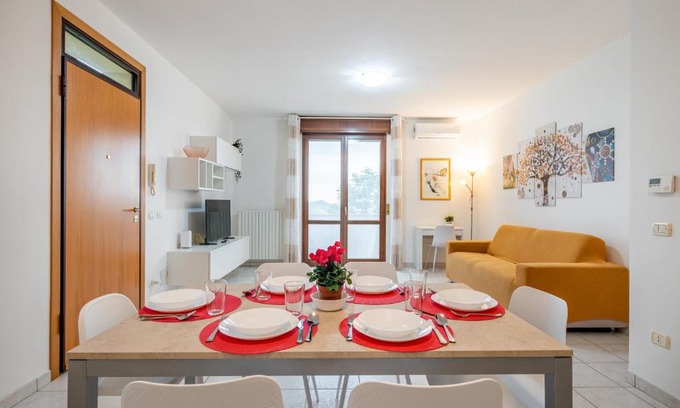 Granarola Apartment | Ca' Mastro Bright Flat with parking