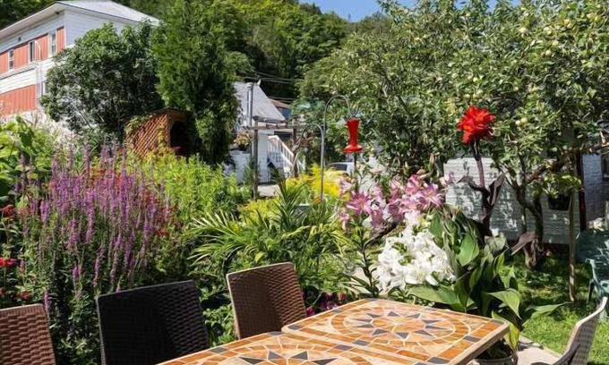 Petite-Riviere-Saint-Francois Condo | Cottage LOG-911 | Petite-Rivière-St-François