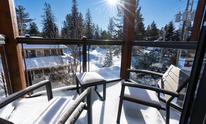 Sainte-Marguerite-du-Lac-Masson Resort | Le Viking Resort & Marina