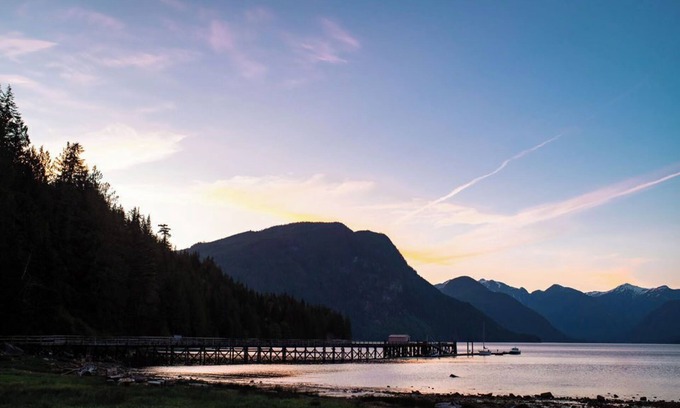 East Thurlow Island Cottage | Oceanfront Little Wren wilderness cabin with spectacular view.