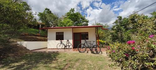 Choachi House | Cabaña Buganville