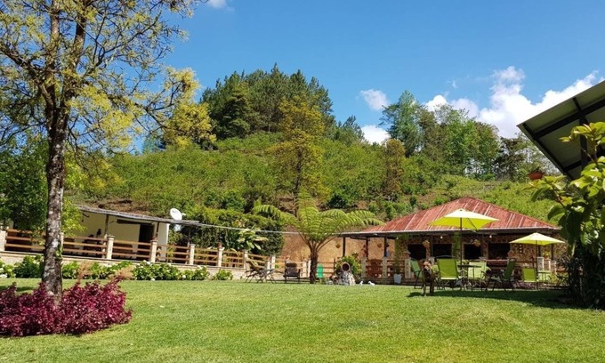 Alta Verapaz House | Cabaña completa en granja familiar Li´Kanti