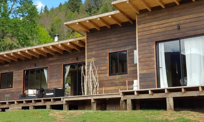 Collentane House | Cabaña los arándanos de Huife