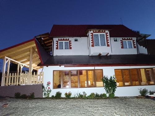 Teregova House | Cabana Cristi Paul Ianosiga