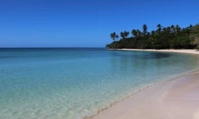Cabo Rojo Cabin | Cabaña Del Sol-Small Cabin Near The Best Beaches in Cabo Rojo with generator