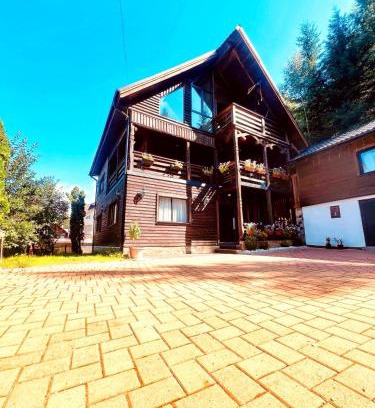 Borsa Ski Chalet | Cabana Rose House