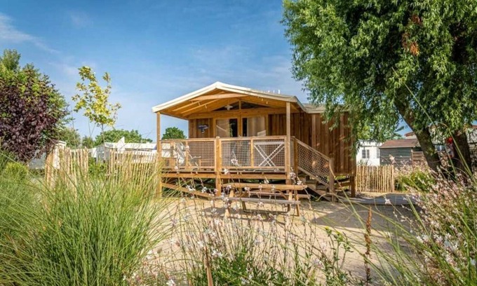 La Plaine-sur-Mer Cabin | Cabane 4 étoiles - Parc aquatique - ccbbhah