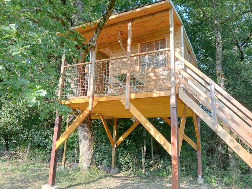 Saint-Roch Other | cabane perchée et le chêne