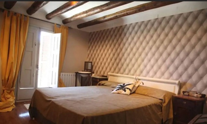 Adahuesca Apartment | Cabernet House in Adahuesca