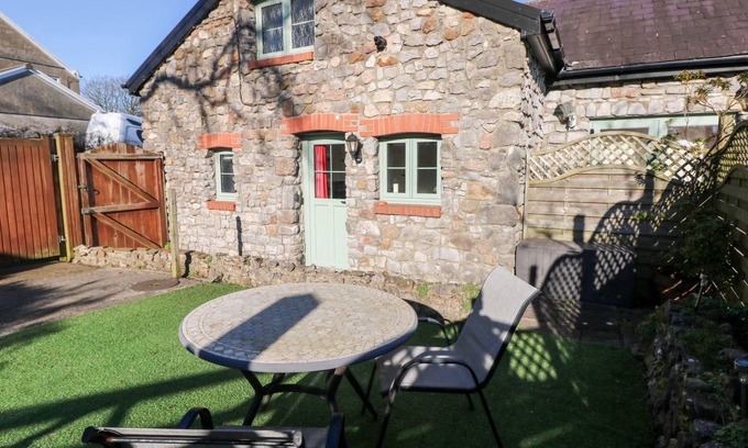 Scurlage Cottage | Cabin ∙ 1 bedroom ∙ 2 guests