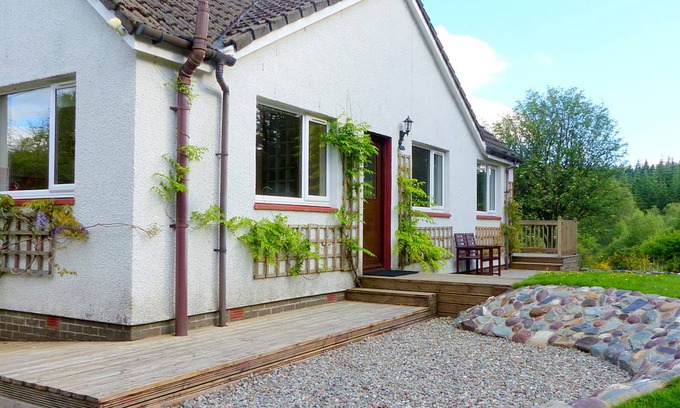 Aberfoyle Cottage | Cabin ∙ 1 bedroom ∙ 4 guests