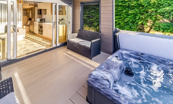 Ayr Cottage | Cabin ∙ 1 bedroom ∙ 4 guests