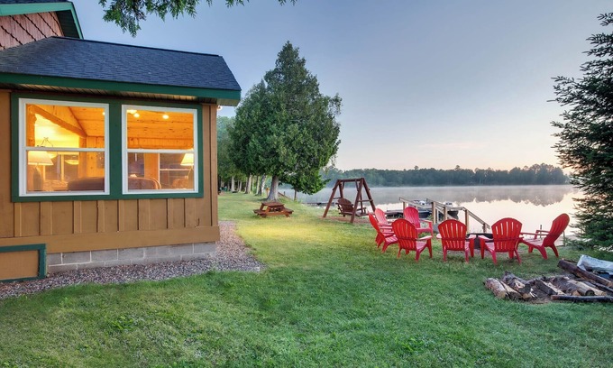 Mercer Cabin | Cabin 1 Musky Point