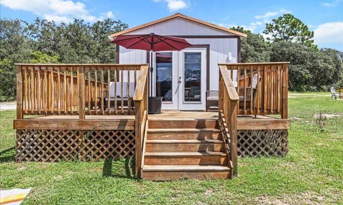 Sugarmill Woods Cabin | Cabin #1 Zen At The Palms 5 Star Adult Resort minutes from scalloping & fishing
