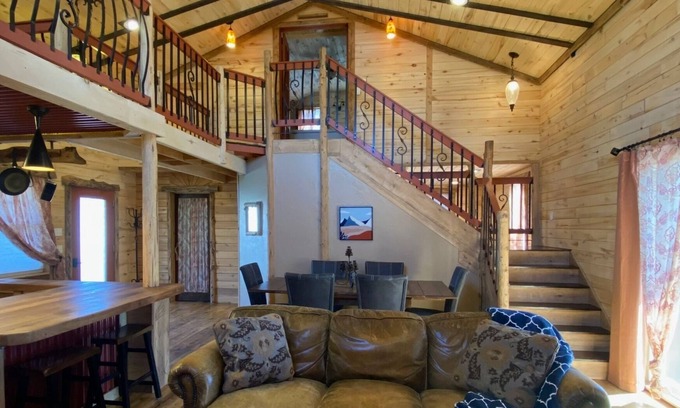 Cedaredge Apartment | Cabin 10 at the Cedaredge Lodge