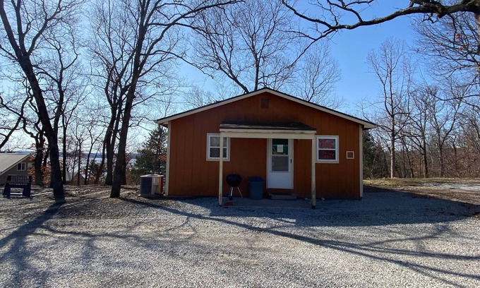 Warsaw Cabin | Cabin 11 - Reel and Trigger