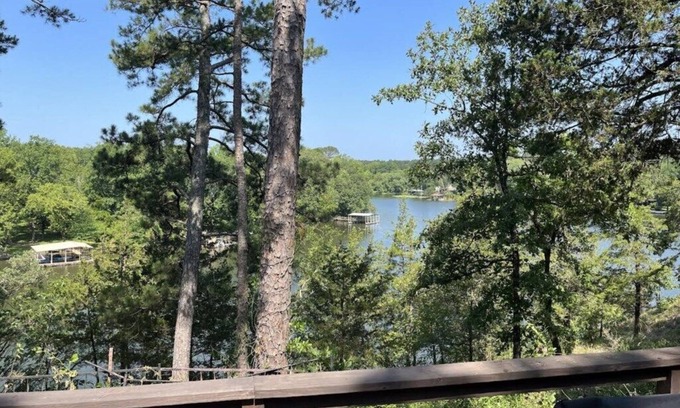 Mid America Cabin | Cabin #14 View From the Top, Enjoy the Beauty of the Lake