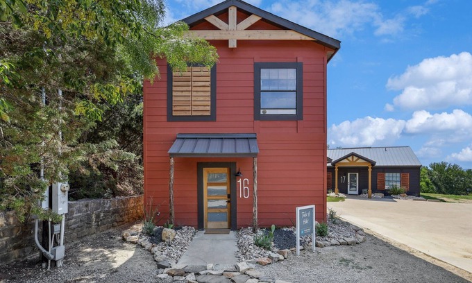 Graford House | Cabin 16: Take A Hike