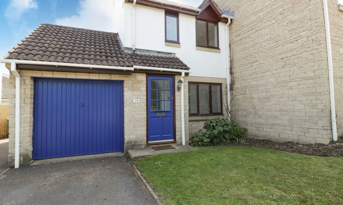 Bradford-on-Avon Cottage | Cabin ∙ 2 bedrooms ∙ 4 guests