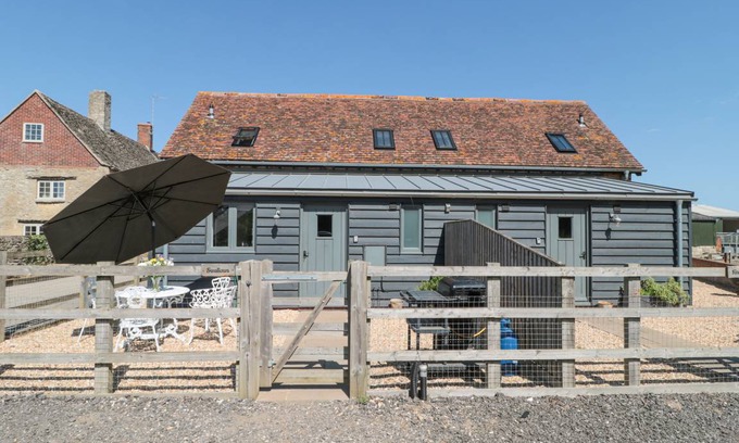 South Leigh Cottage | Cabin ∙ 2 bedrooms ∙ 4 guests