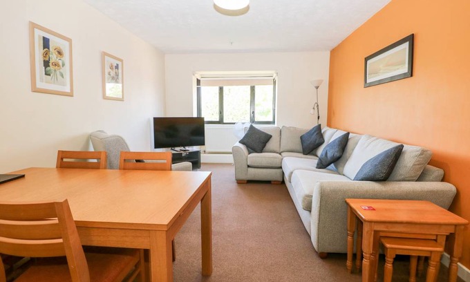 Littlehampton Cottage | Cabin ∙ 2 bedrooms ∙ 4 guests