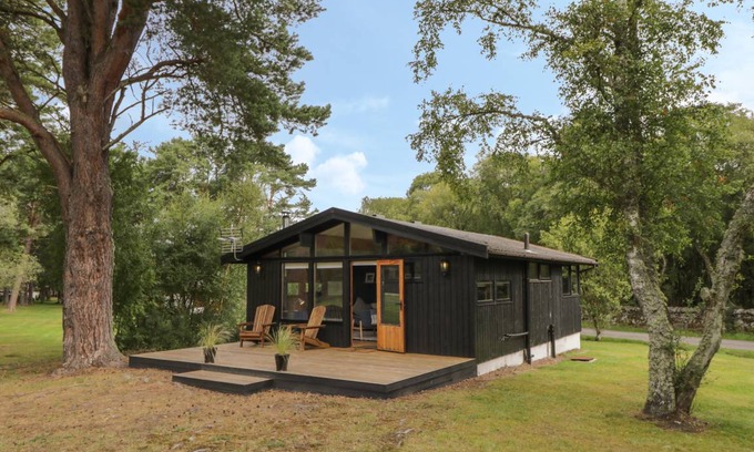 Dornoch Cottage | Cabin ∙ 2 bedrooms ∙ 4 guests