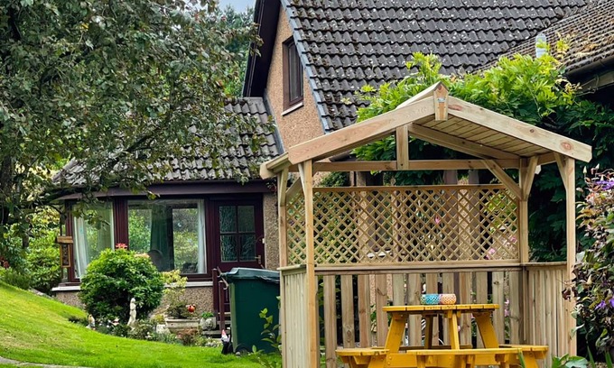 Balloch Cottage | Cabin ∙ 2 bedrooms ∙ 3 guests