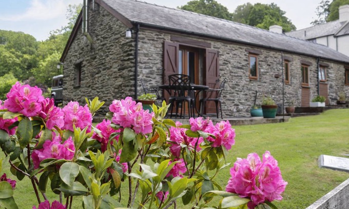 Gwynedd- Snowdonia Cottage | Cabin ∙ 2 bedrooms ∙ 4 guests
