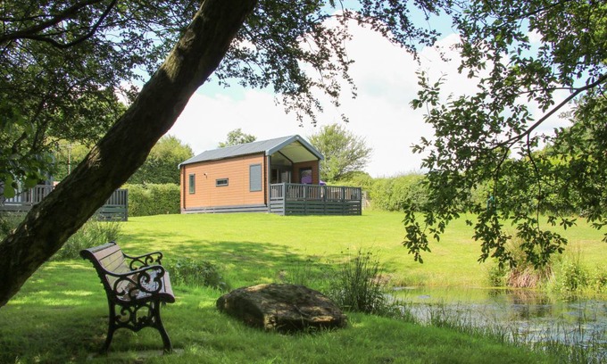 Church Stoke Cottage | Cabin ∙ 2 bedrooms ∙ 4 guests