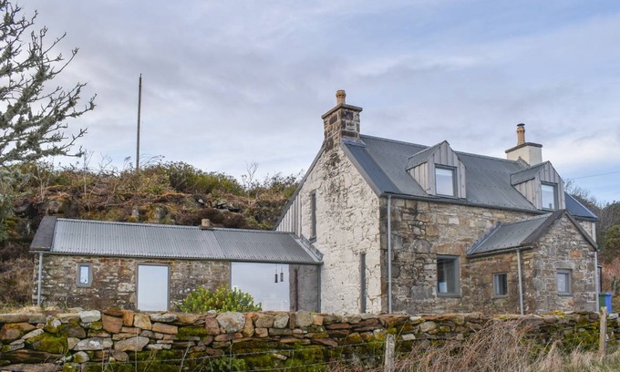 Sleat Cottage | Cabin ∙ 2 bedrooms ∙ 4 guests