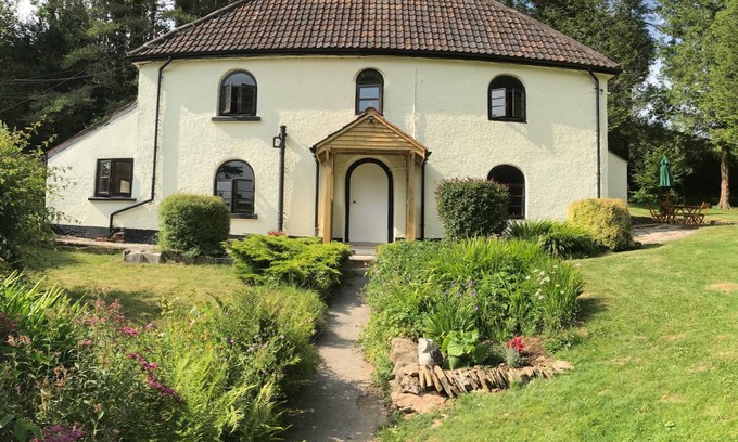 Wheddon Cross Cottage | Cabin ∙ 2 bedrooms ∙ 4 guests