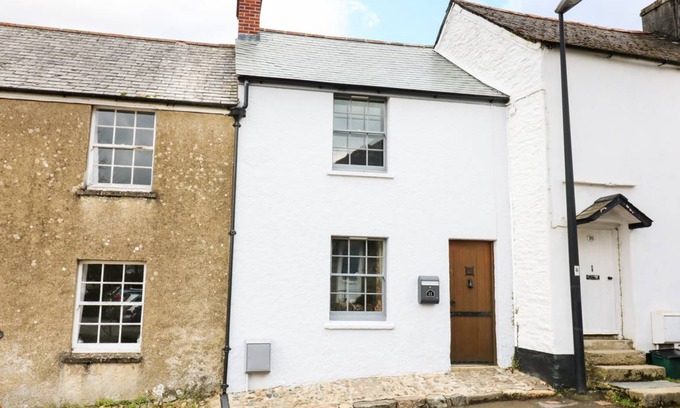 Buckland Monachorum Cottage | Cabin ∙ 2 bedrooms ∙ 3 guests