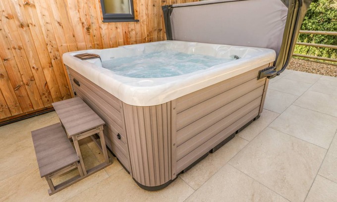 Lytchett Matravers Cottage | Cabin ∙ 2 bedrooms ∙ 6 guests