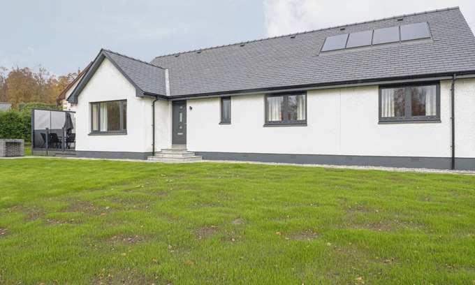 Spean Bridge Cottage | Cabin ∙ 3 bedrooms ∙ 6 guests