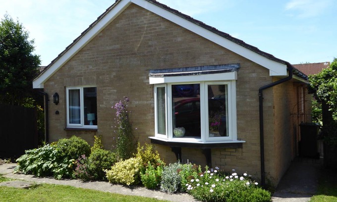Wells Cottage | Cabin ∙ 3 bedrooms ∙ 5 guests