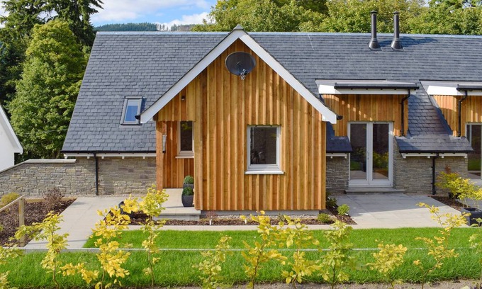Kenmore Cottage | Cabin ∙ 3 bedrooms ∙ 6 guests