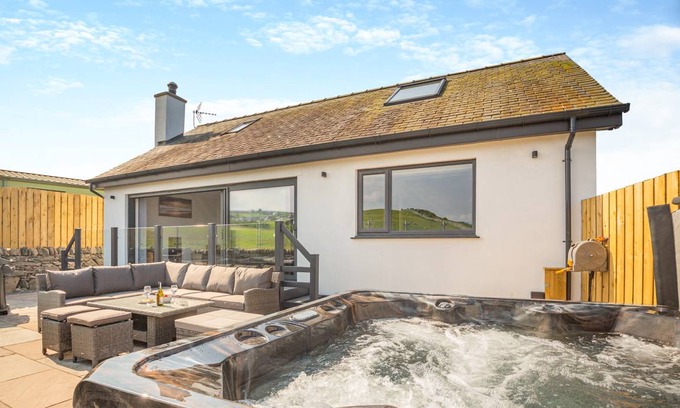 Llandanwg Cottage | Cabin ∙ 3 bedrooms ∙ 6 guests