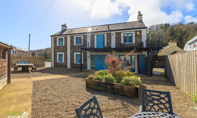 Laxey Cottage | Cabin ∙ 3 bedrooms ∙ 6 guests