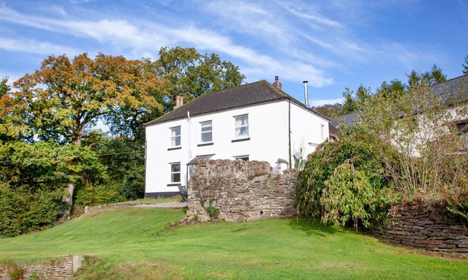 Sticklepath Cottage | Cabin ∙ 3 bedrooms ∙ 7 guests